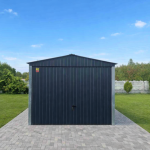 Garaż blaszany 3x5- blacha w kolorze RAL 7016 grafit mat, dach dwuspadowy, brama podnoszona do góry